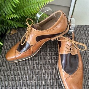 Stacy Adams Brown and Tan Leather Oxfords